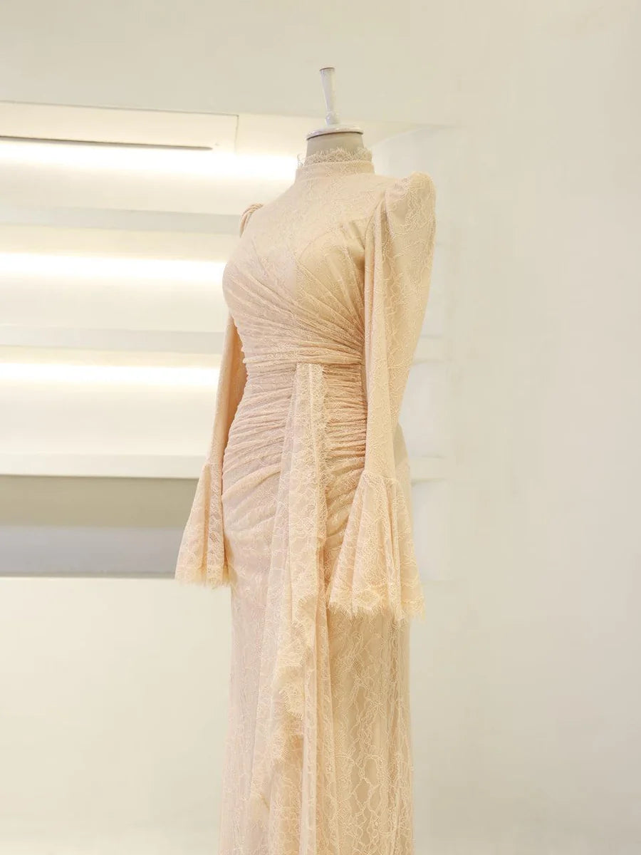 JULIE-BEIGE